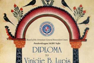 Priznanje dr. sc. Viniciju B. Lupisu armenske zajednice u Bugarskoj