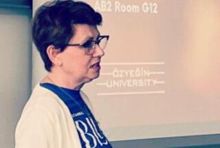 Dr. sc. Sandra Cvikić: IN AND OUT OF REFUGEE CRISIS – 1990s vs. 2015/2016, 29. 3. 2022.