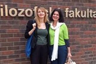 Dr. sc. Lynette Šikić-Mićanović i Paula Greiner na konferenciji SIEF 2023 “Living Uncertainty”; Brno, 7.-10. 6. 2023.