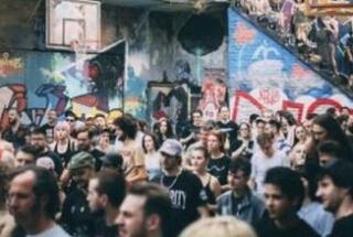 Objavljena knjiga Vanje Dergić NIJEDNE NEMA BOLJE OD NAŠE POLITIKE – Oblici političnosti na punk-sceni