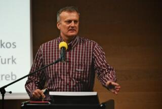 Dr. sc. Nenad Pokos: NUŽNOST NOVE OBITELJSKE POLITIKE