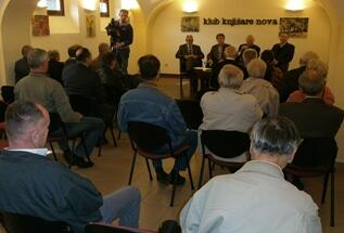 Predstavljanje knjige Zvonimira Šeparovića HRVATSKA TUŽBA u Osijeku