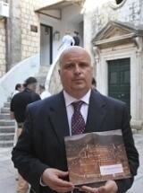 Dr. sc. Vinicije B. Lupis odlikovan Redom Danice hrvatske s likom M. Marulića