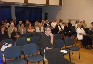 Predavanje dr. sc. Vinicija Lupisa o štovanju relikvijara svetaca u Vukovaru