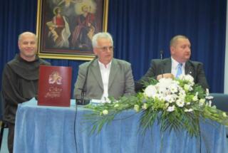 Predstavljena monografija CRKVA I VUKOVARSKI FRANJEVCI