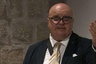 Dr. sc. Vinicije Lupis otvorio izložbu Lucije Perojević „Držićeva cvjetna renesansa“; Ston, 29. 8. 2025.