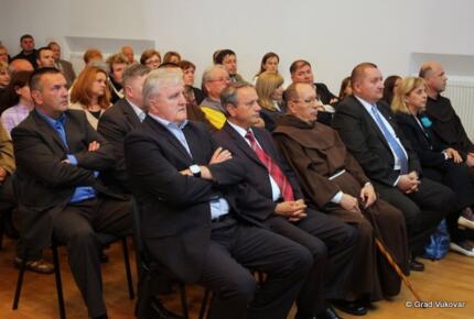 Crkva i vukovarski franjevci