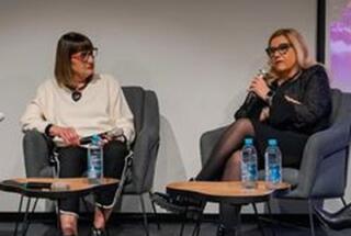 Znanstvenica emerita dr. sc. Ljiljana Kaliterna Lipovčan i dr. sc. Andreja Brajša Žganec na Konferenciji pozitivne psihologije; Zagreb, 17. 3. 2026.