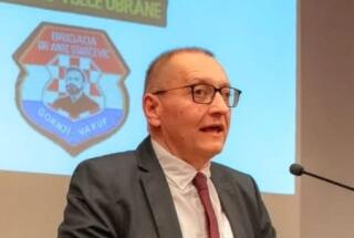 Dr. sc. Dražen Živić na svečanom predstavljanju monografije 5. gardijska brigada Hrvatske vojske Sokolovi; Đakovo, 23. 3. 2026.