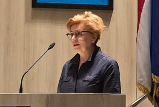 Dr. sc. Sandra Cvikić na svečanom predstavljanju monografije 5. gardijske brigade HV “Sokolovi”; Nova Gradiška, 24. 3. 2026.